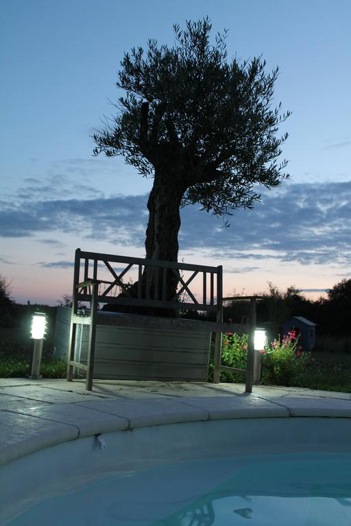 Le Champ De La Ferme Bed & Breakfast Saint-Gervais en-Belin Luaran gambar