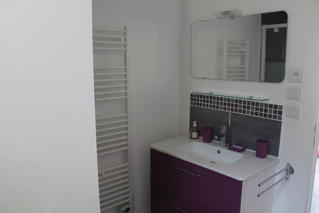 Le Champ De La Ferme Bed & Breakfast Saint-Gervais en-Belin Luaran gambar