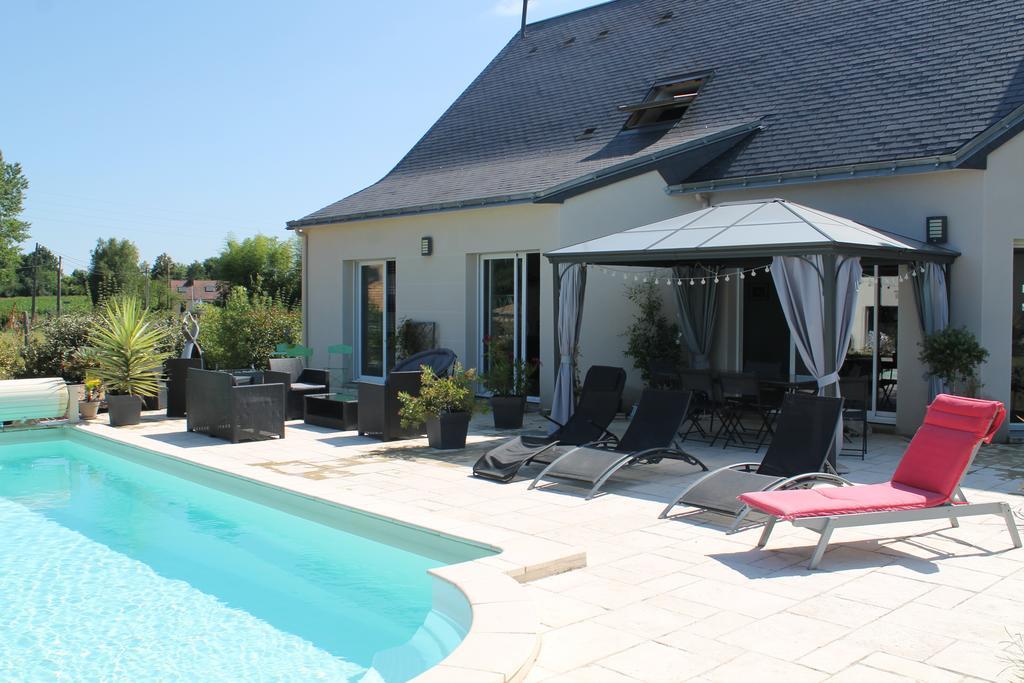 Le Champ De La Ferme Bed & Breakfast Saint-Gervais en-Belin Luaran gambar