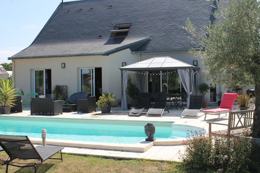 Le Champ De La Ferme Bed & Breakfast Saint-Gervais en-Belin Luaran gambar