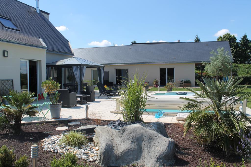 Le Champ De La Ferme Bed & Breakfast Saint-Gervais en-Belin Luaran gambar